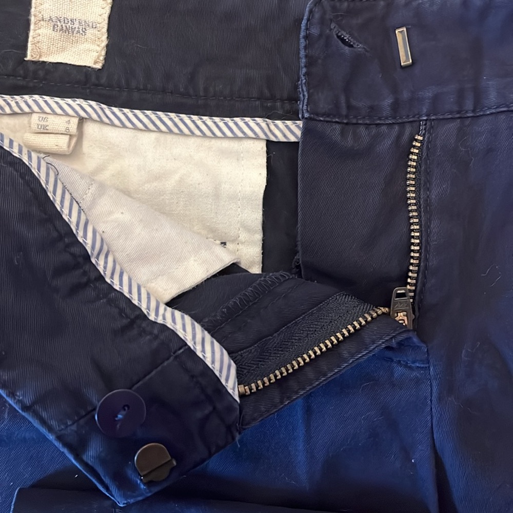 Lands’ End Shorts 💙 - Picture 6 of 12